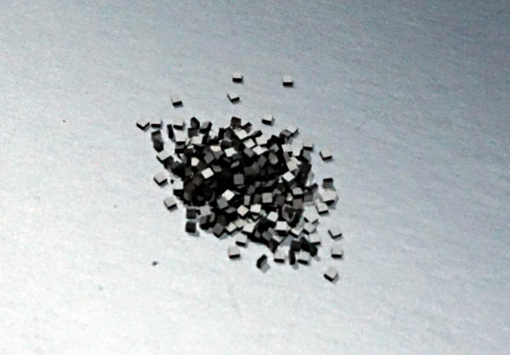 電(diàn)阻芯片